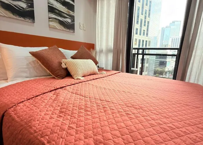 Knightsbridge Makati Staycation Near Century Mall 马尼拉