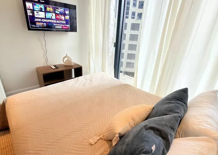 Knightsbridge Makati Staycation Near Century Mall 马尼拉