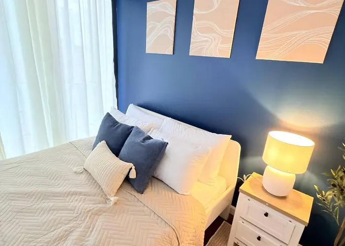 Knightsbridge Makati Staycation Near Century Mall 马尼拉