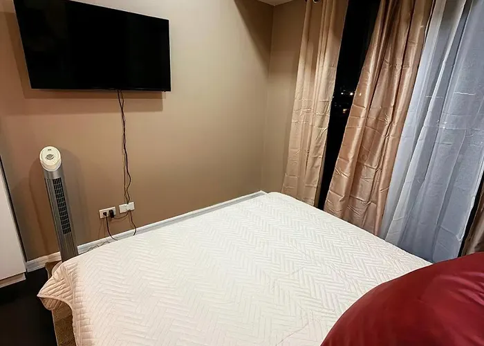 公寓 Knightsbridge Makati Staycation Near Century Mall *