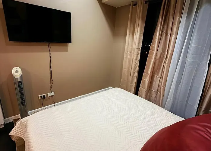 Knightsbridge Makati Staycation Near Century Mall 马尼拉