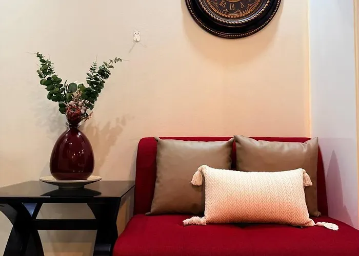 Knightsbridge Makati Staycation Near Century Mall 马尼拉